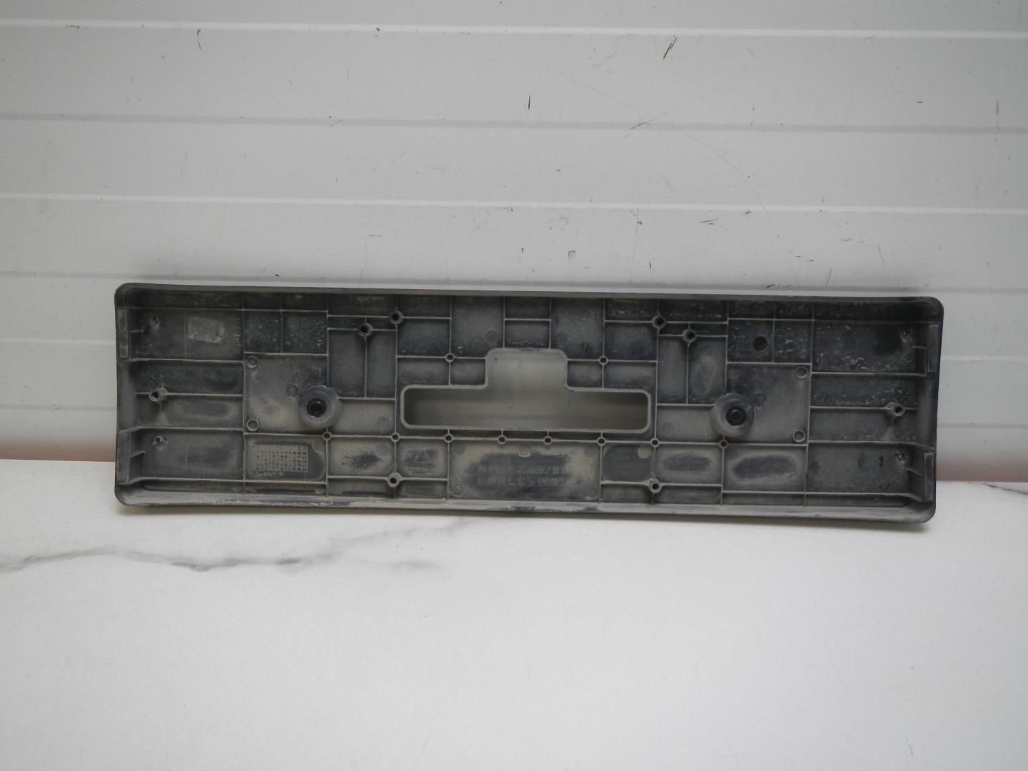 Накладка переднего бампера под номер