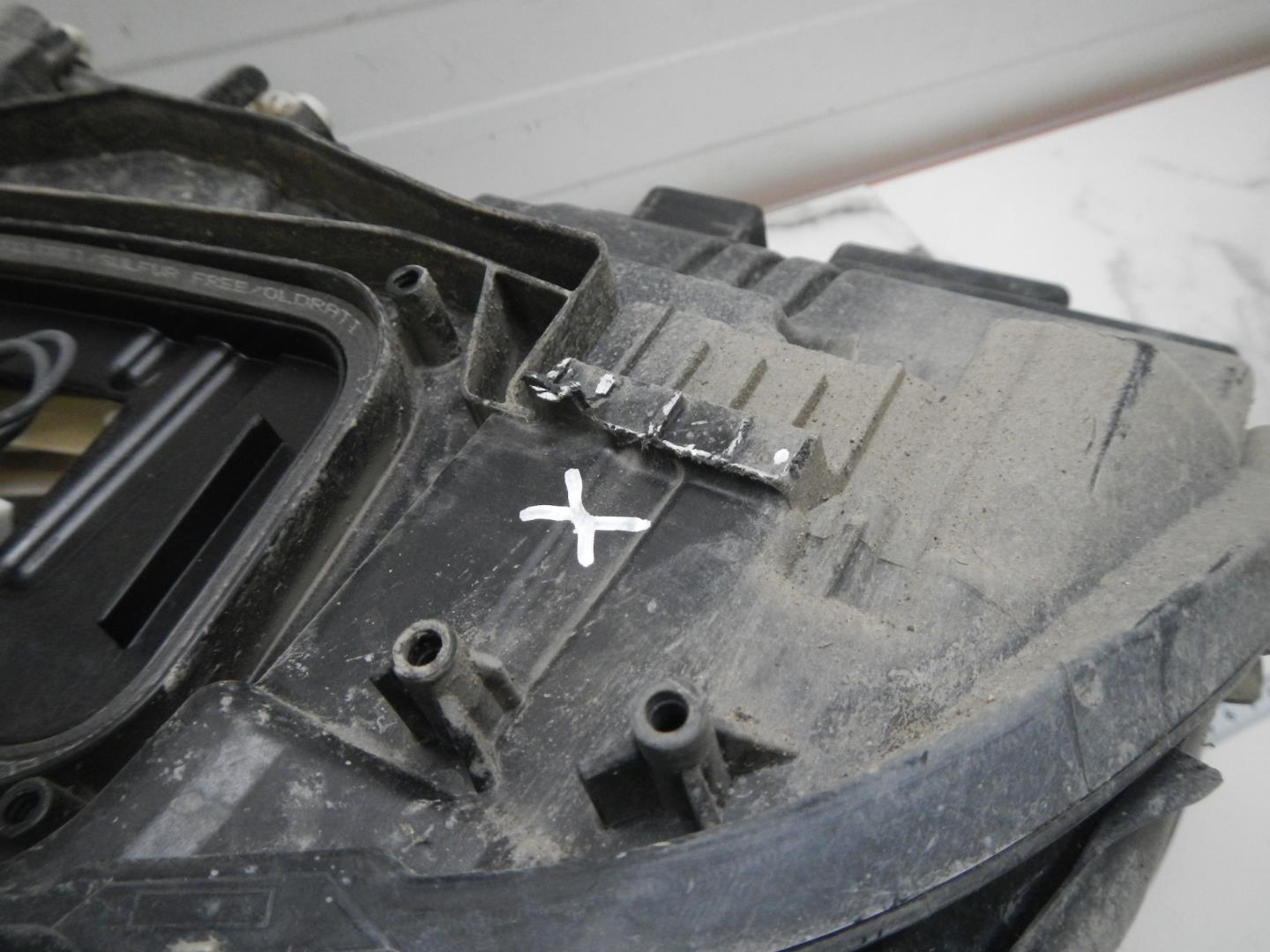 Фара правая