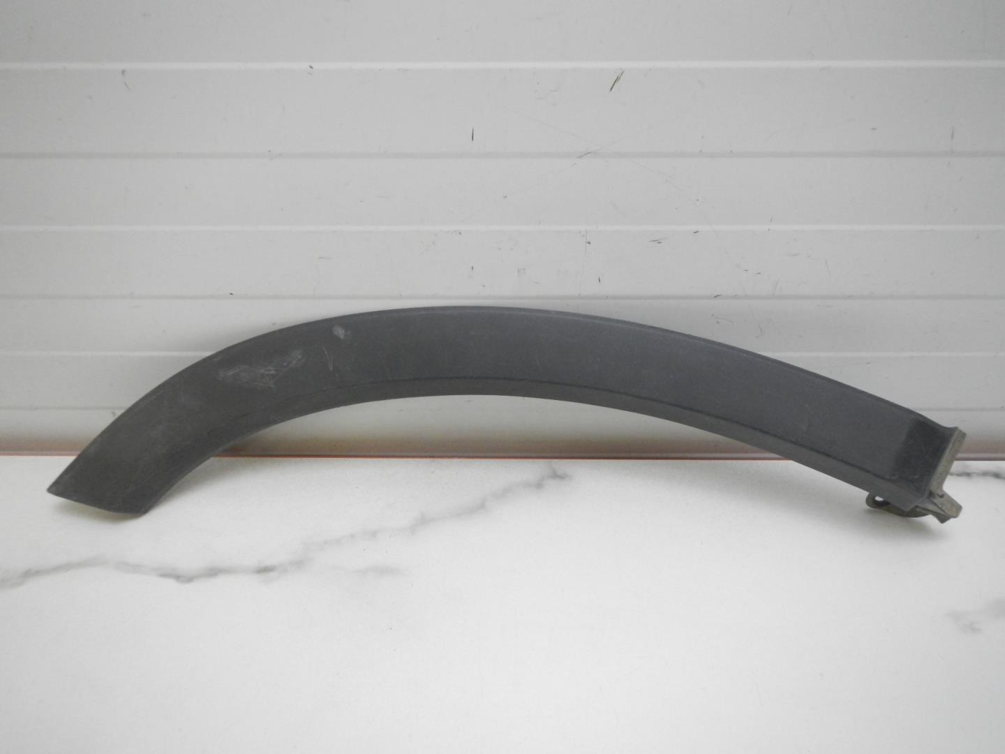 Накладка двери задней правой