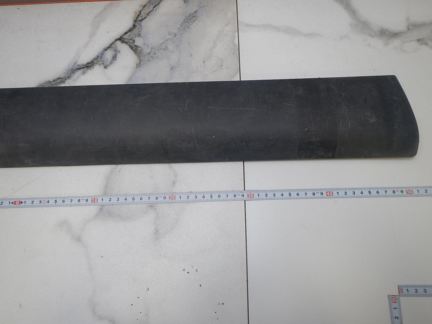 Молдинг передней левой двери