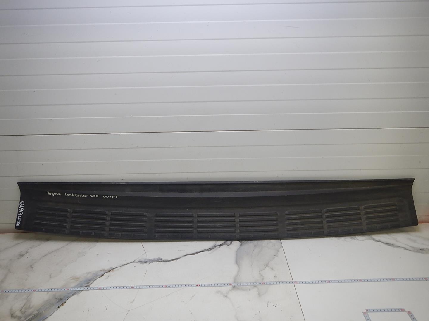 Накладка заднего бампера