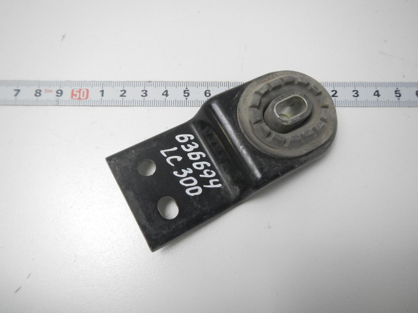 Кронштейн радиатора