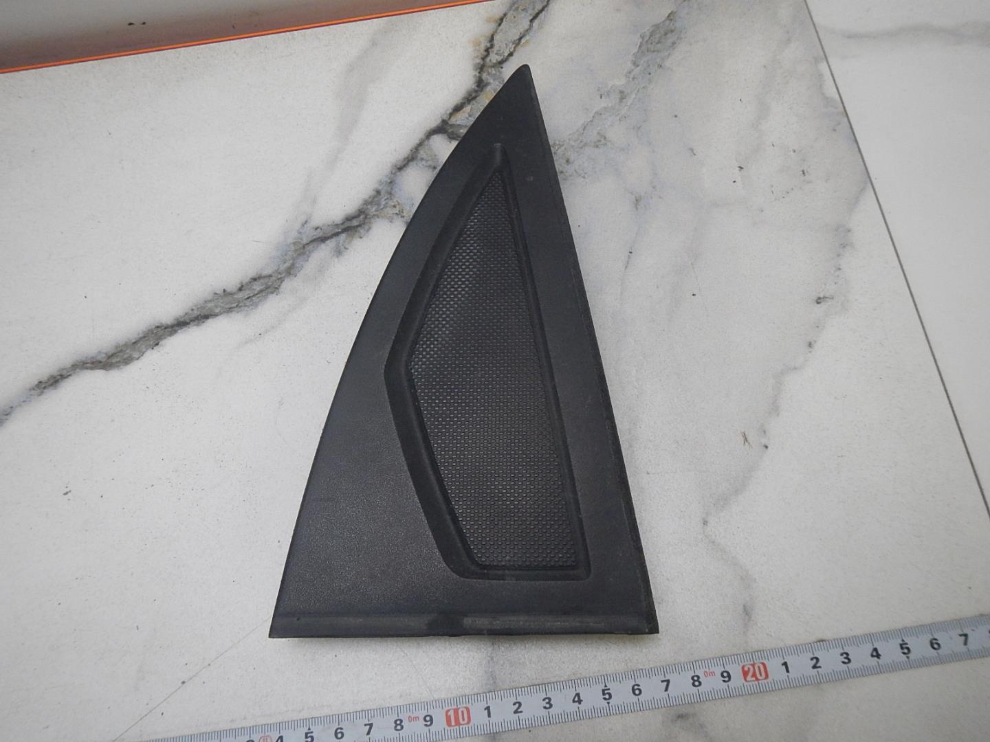 Накладка двери задней правой