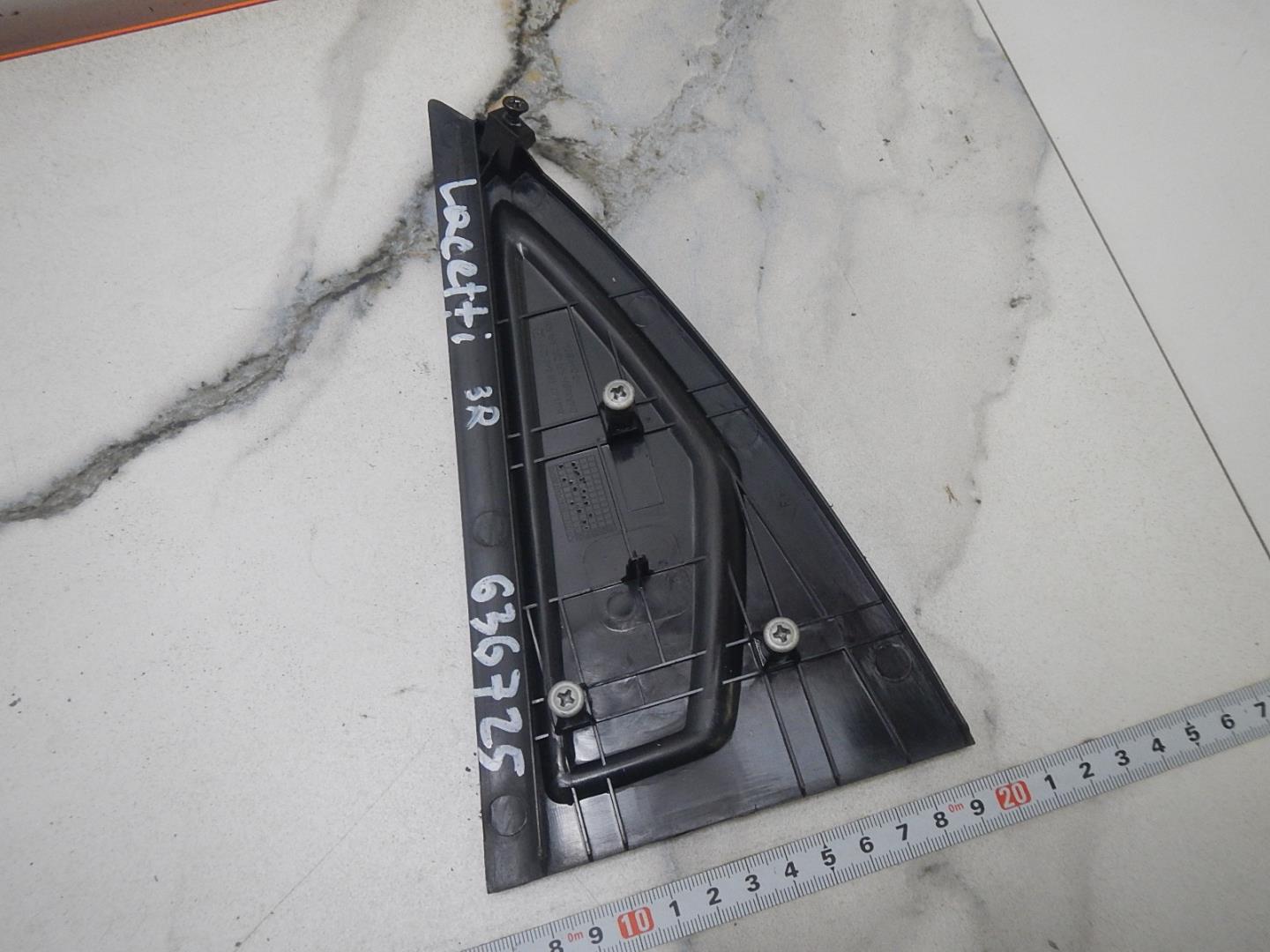 Накладка двери задней правой