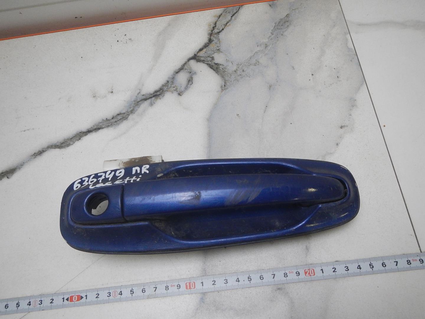 Ручка двери передней наружная правая