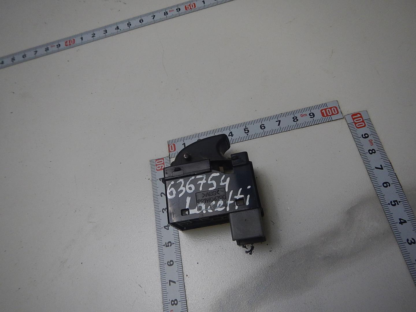 Кнопка стеклоподъемника