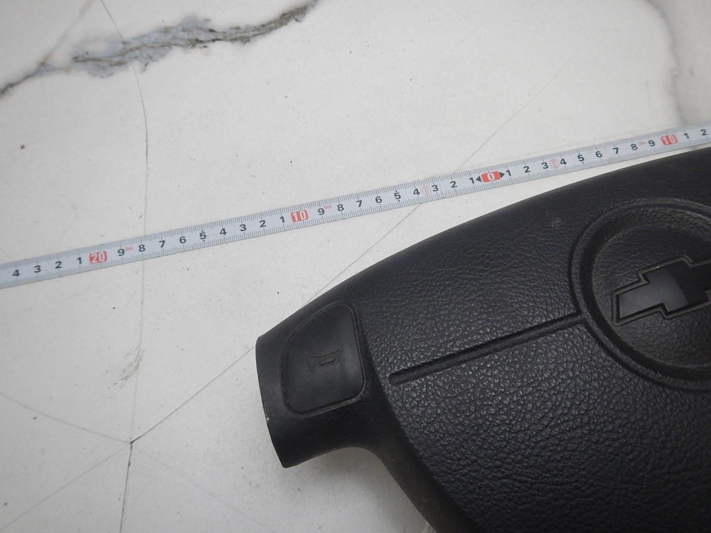 Подушка безопасности в рулевое колесо