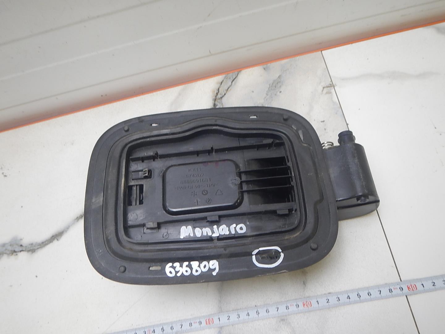 Ниша лючка бензобака