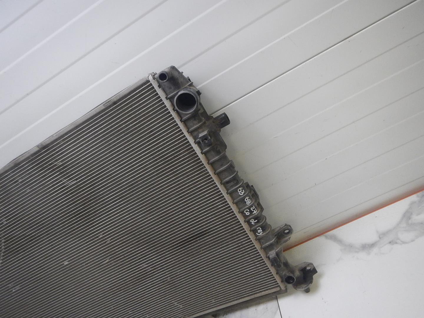 Радиатор охлаждения двигателя основной