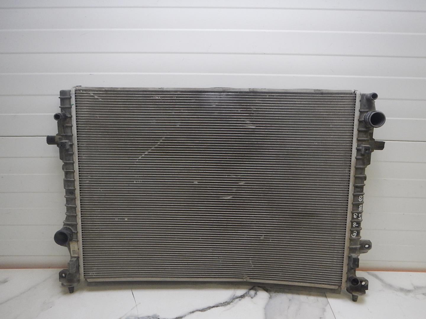 Радиатор охлаждения двигателя основной