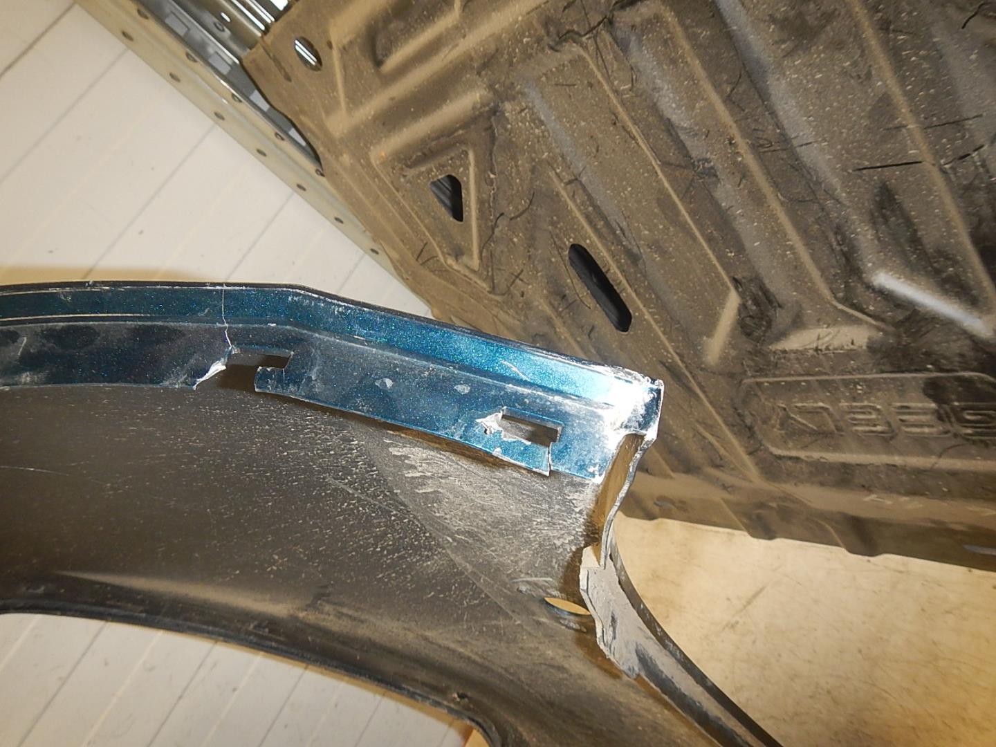 Бампер передний