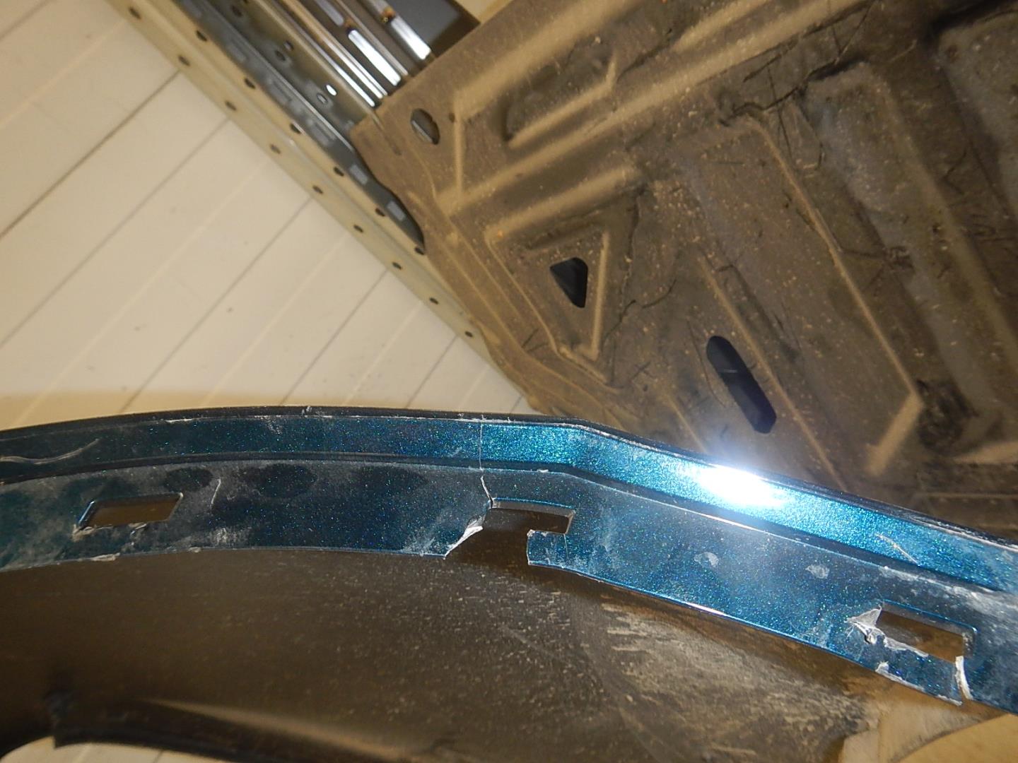 Бампер передний