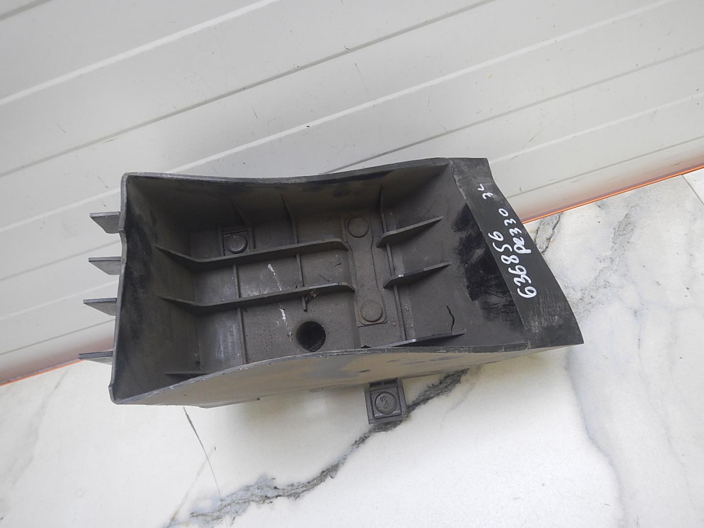 Кронштейн усилителя заднего бампера