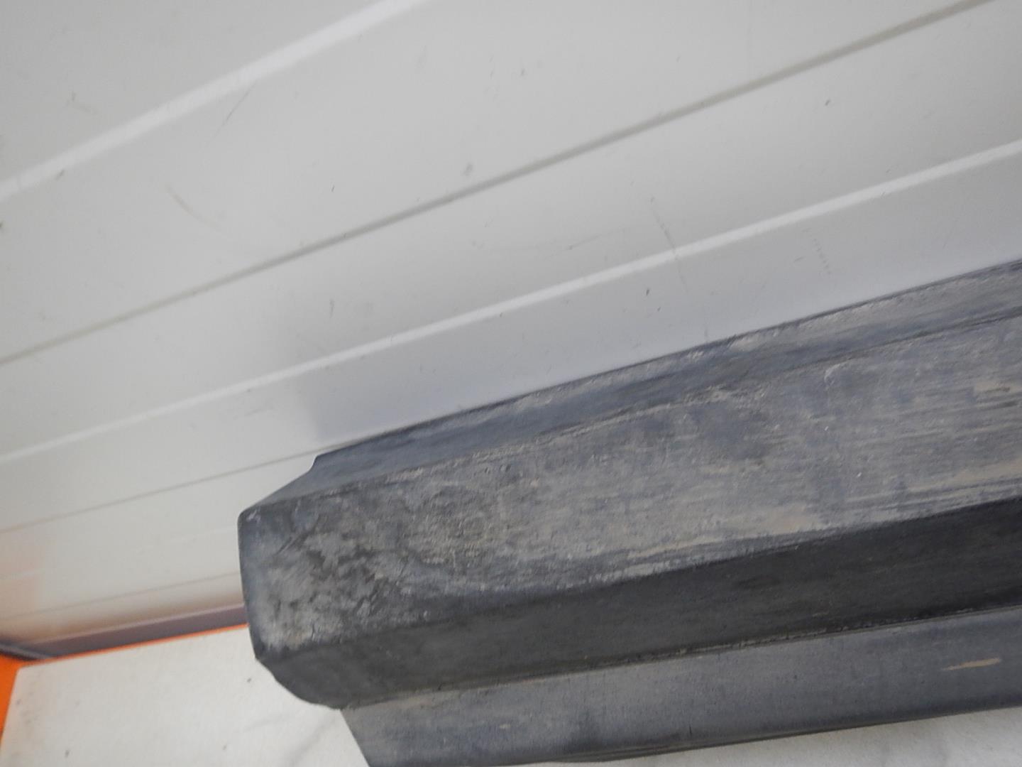 Молдинг передней правой двери