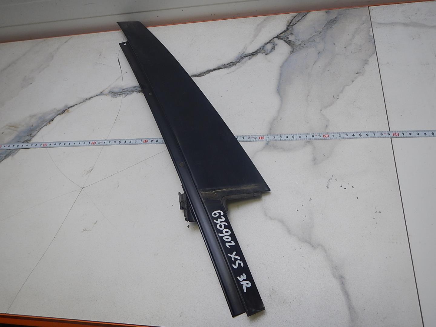 Накладка двери задней правой