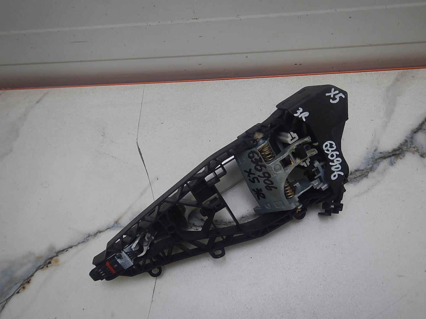 Ручка двери задней наружная правая