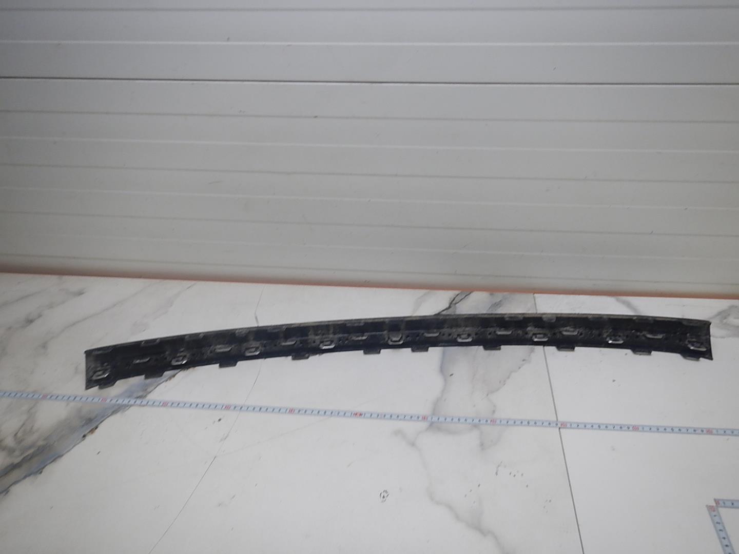 Накладка переднего бампера