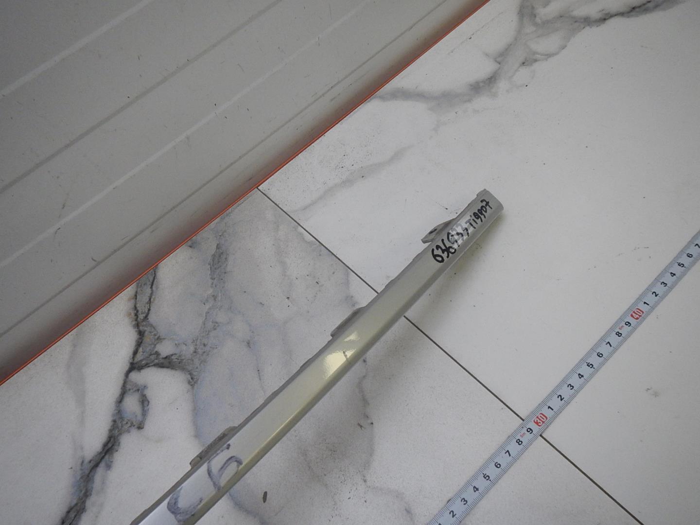 Молдинг заднего бампера