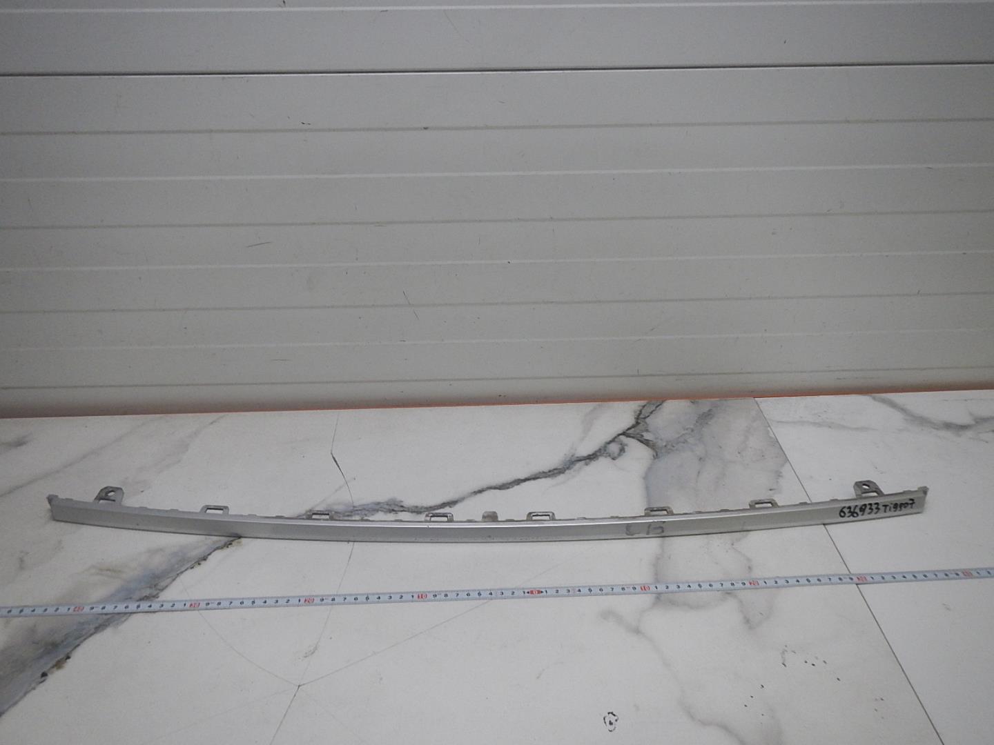 Молдинг заднего бампера