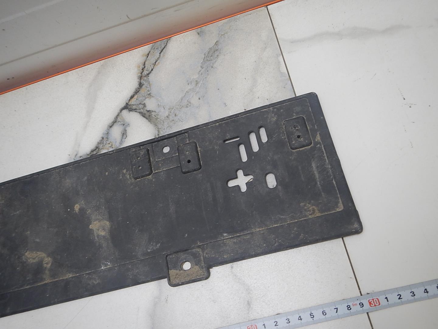 Накладка переднего бампера под номер