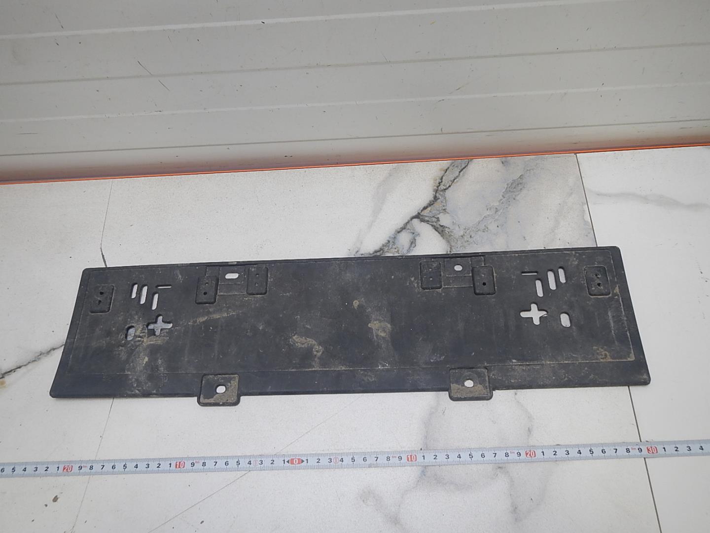 Накладка переднего бампера под номер