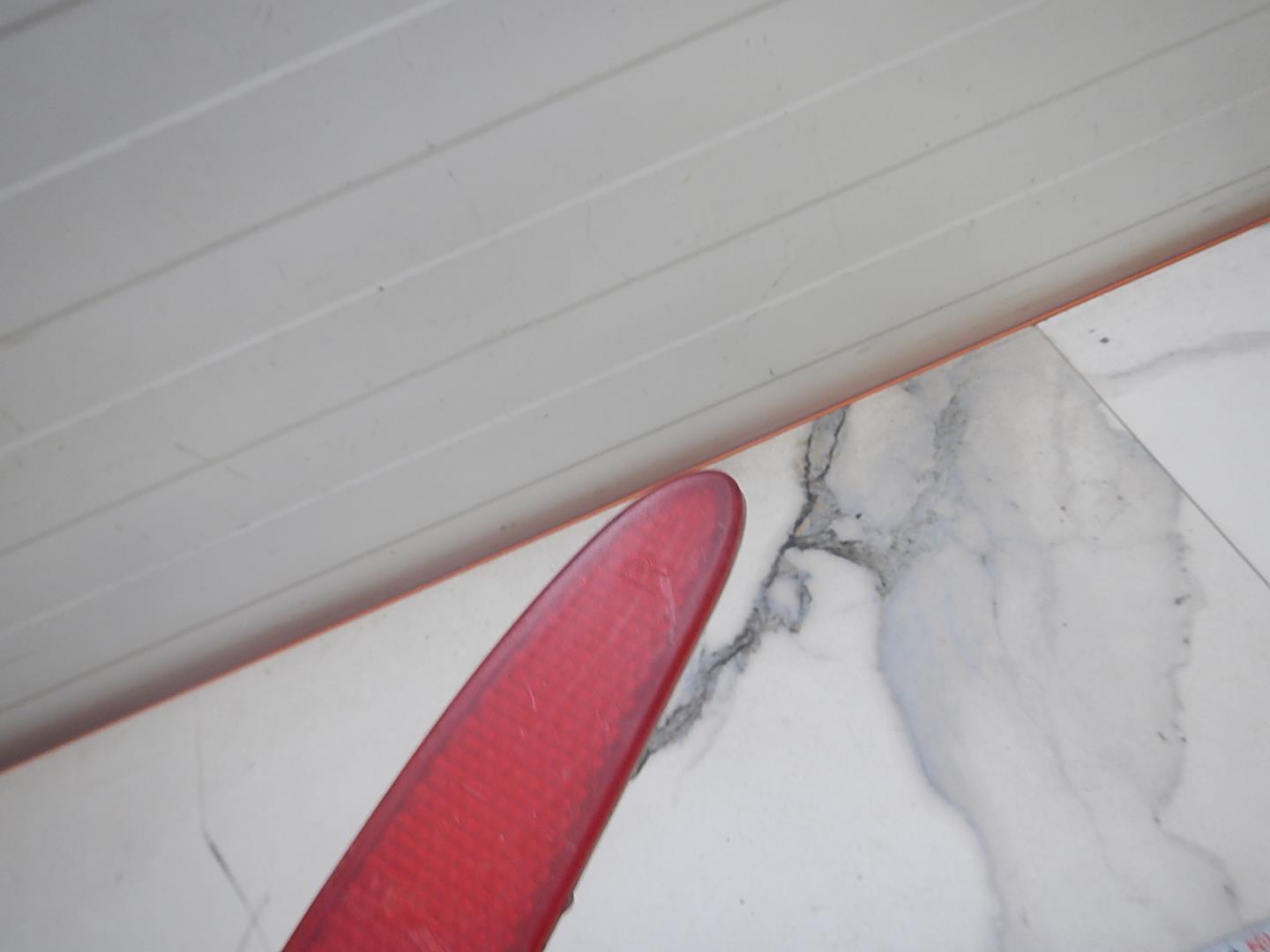 Отражатель в бампер задний правый