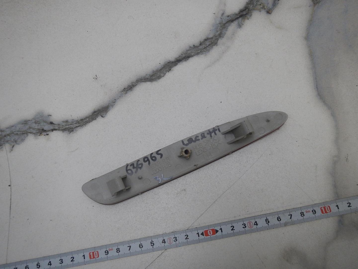 Отражатель в бампер задний левый