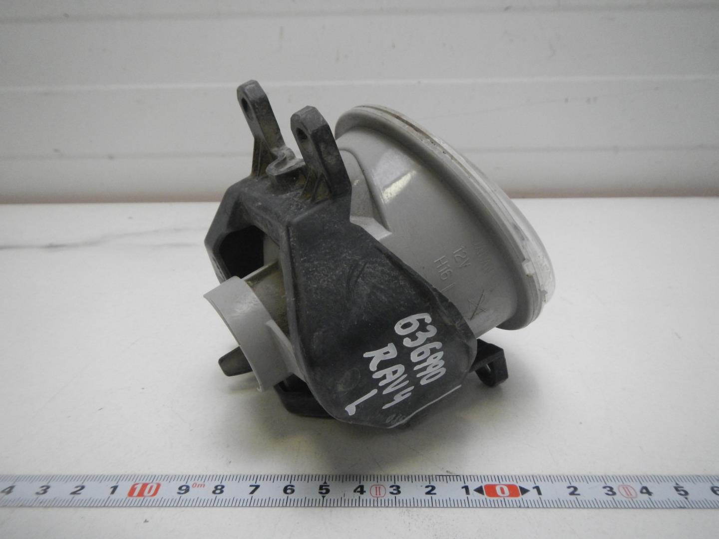 Фара противотуманная левая