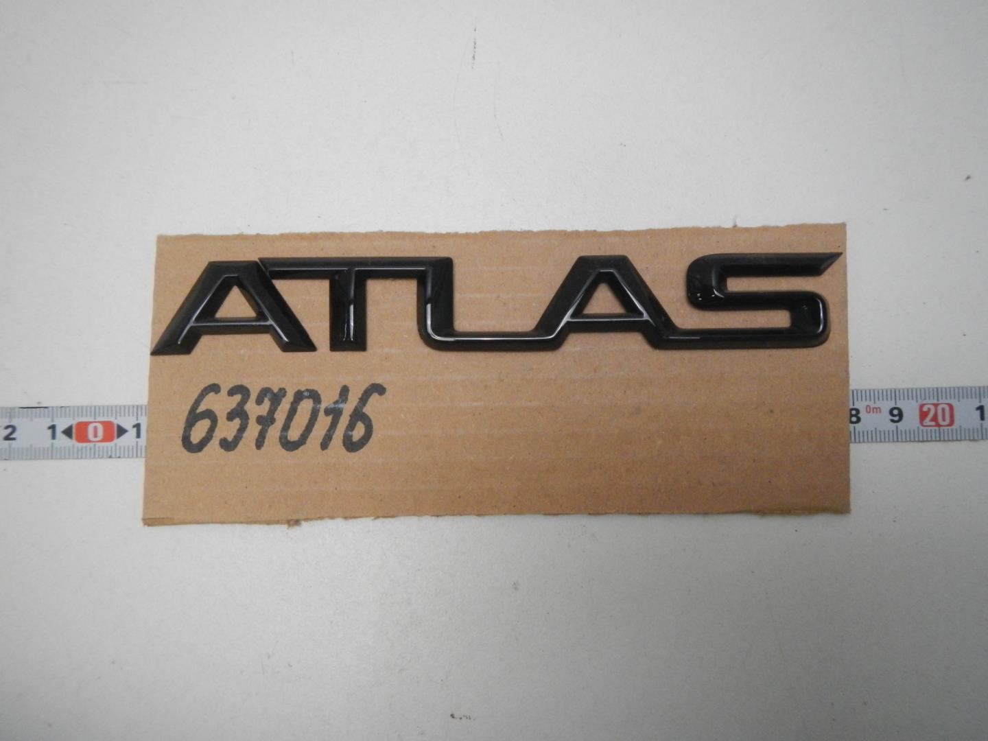 Эмблема на крышку багажника