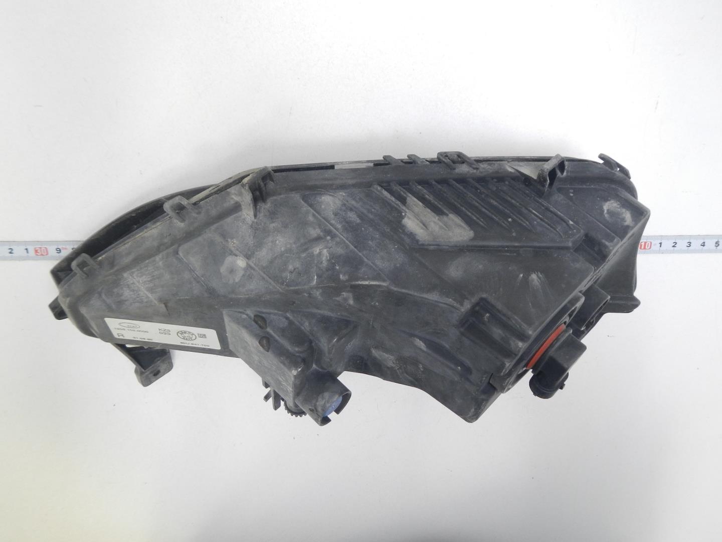 Фара противотуманная правая