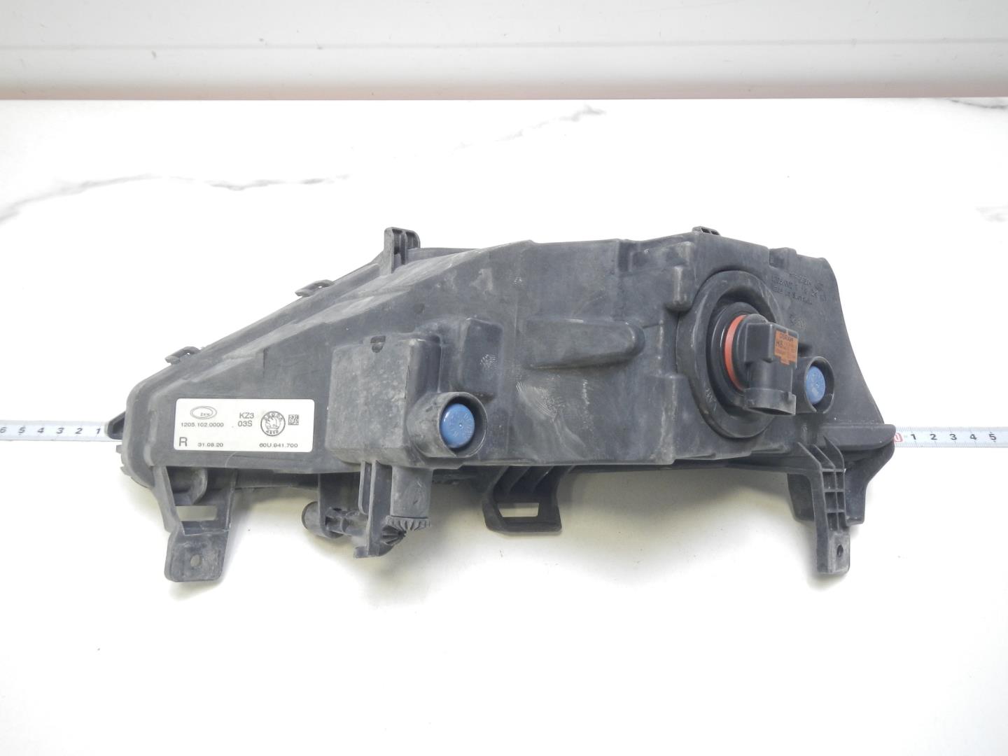 Фара противотуманная правая