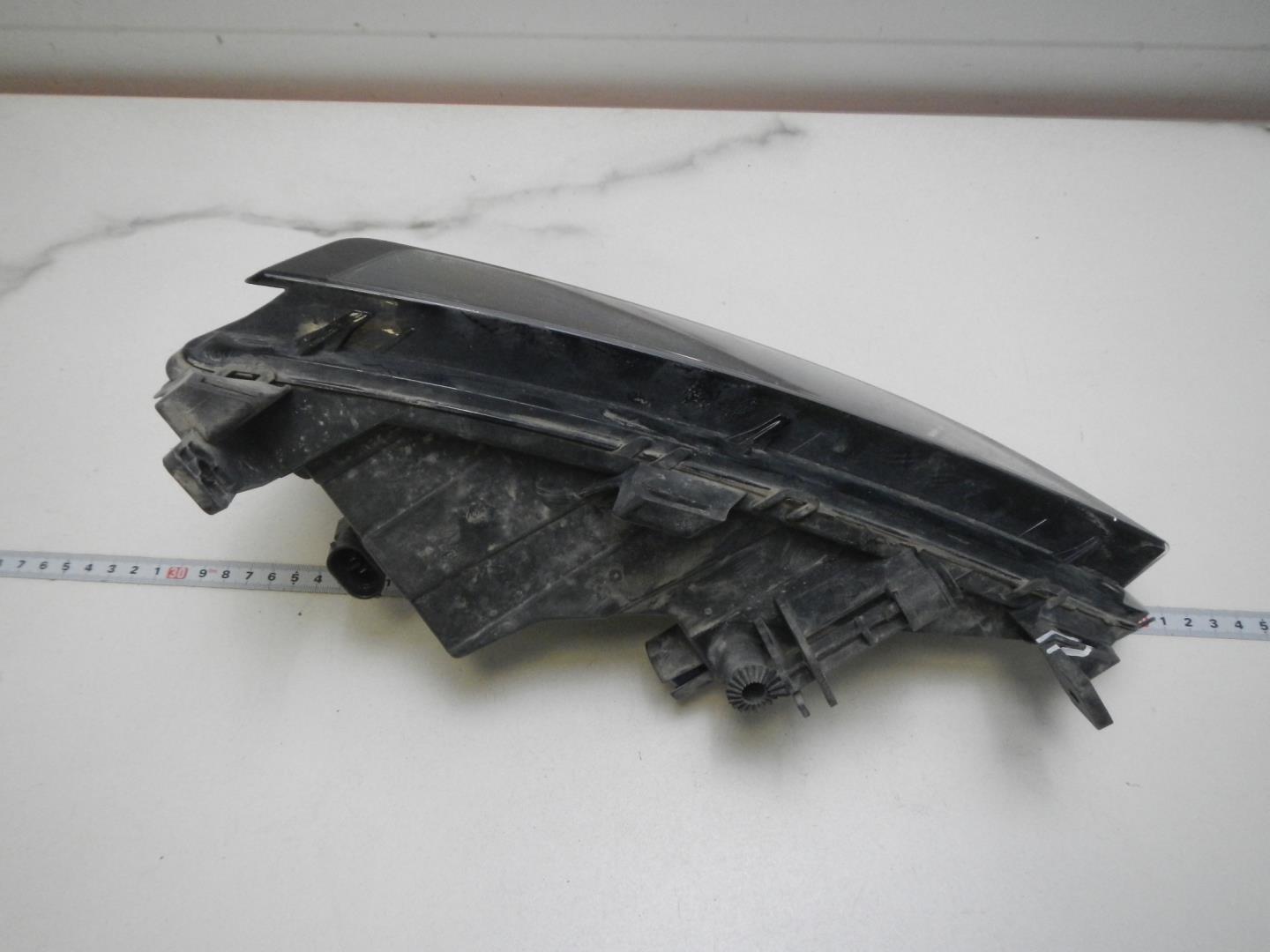 Фара противотуманная правая