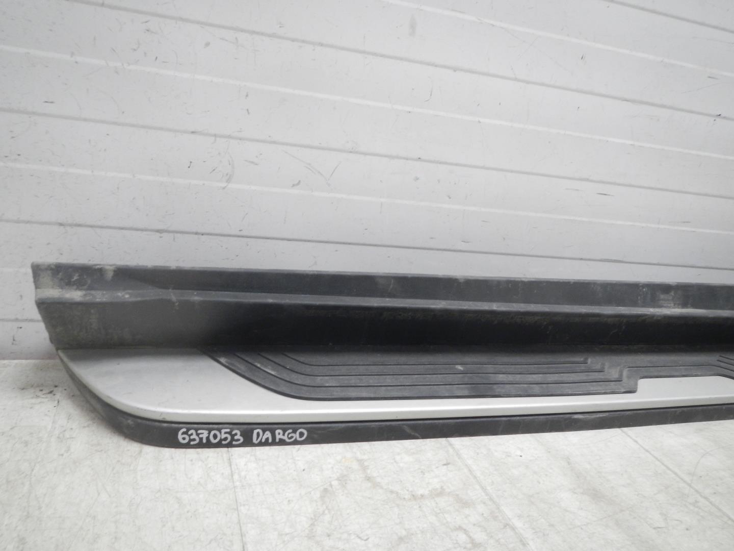 Подножка правая