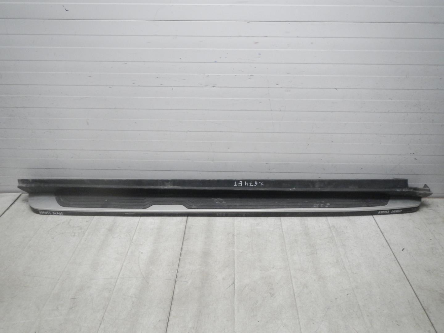 Подножка правая