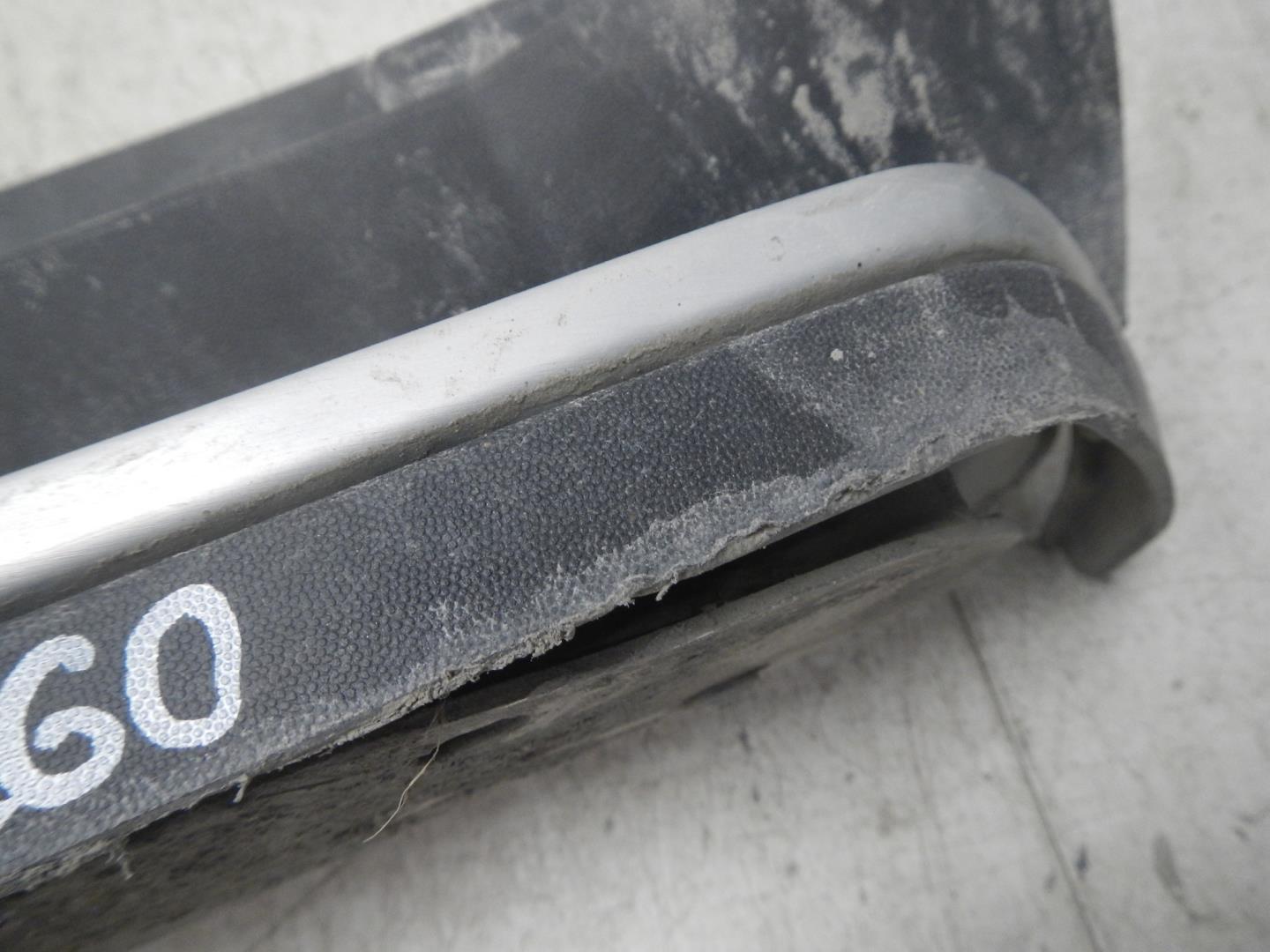 Подножка правая