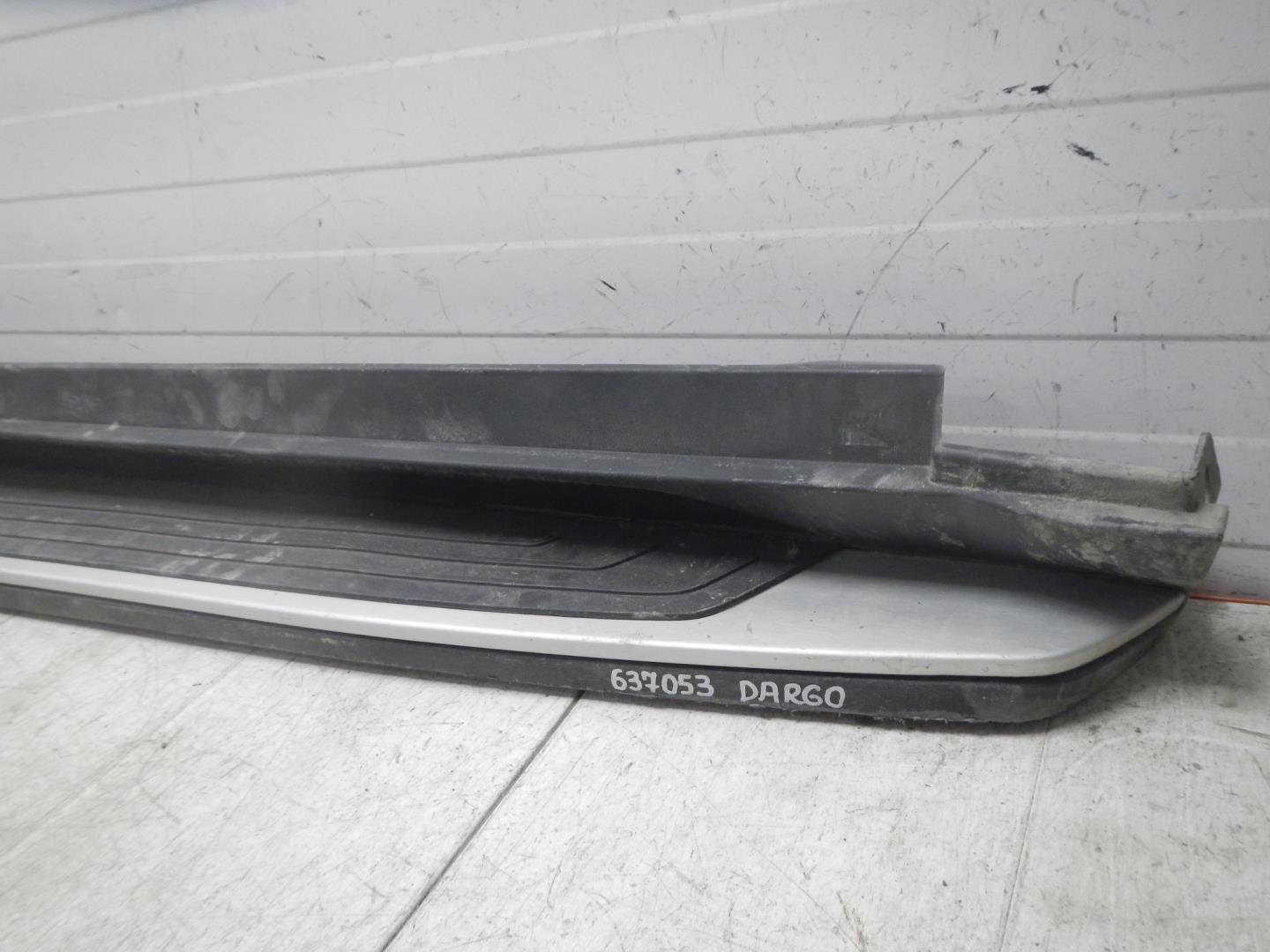 Подножка правая