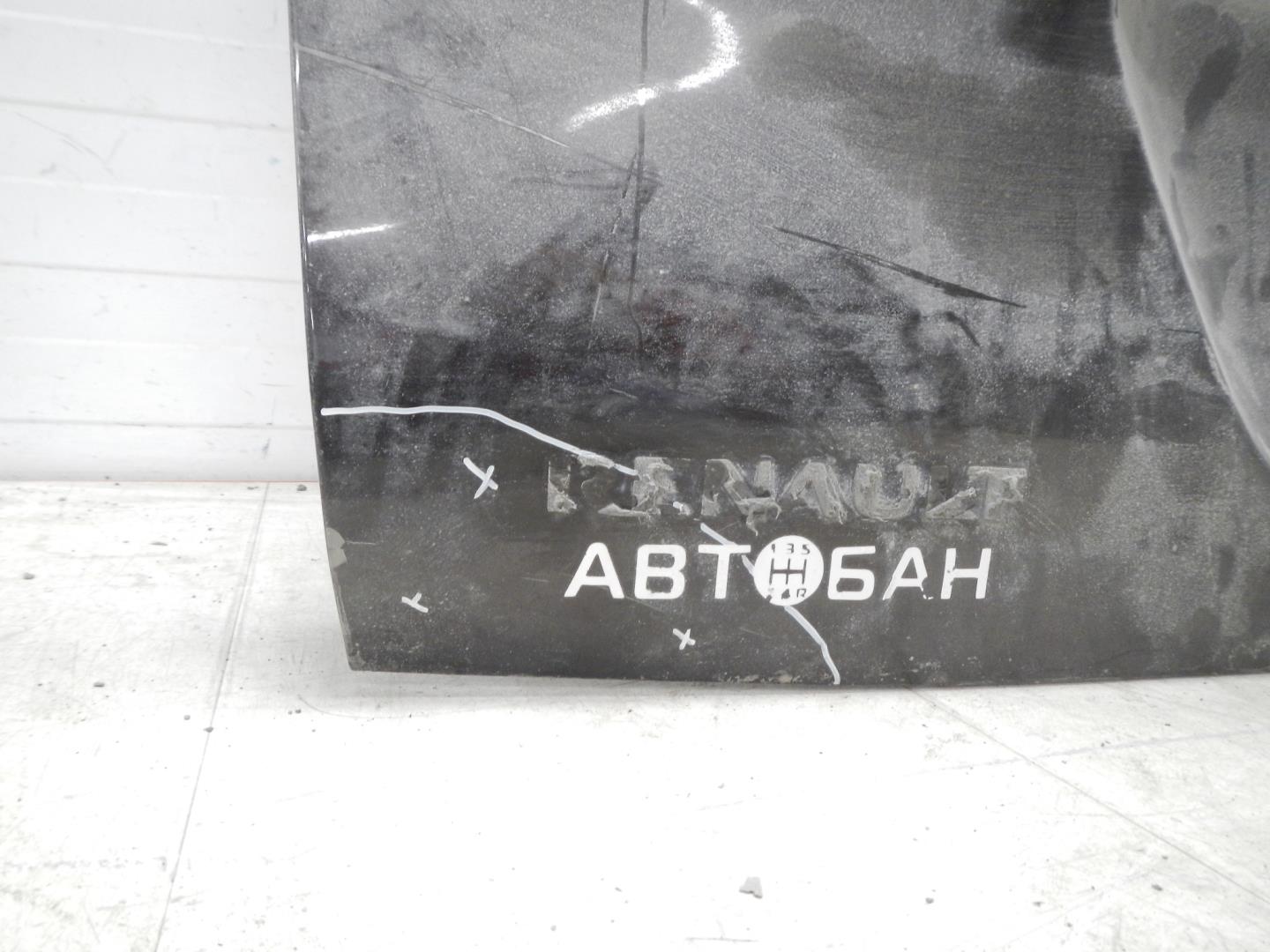 Дверь багажника