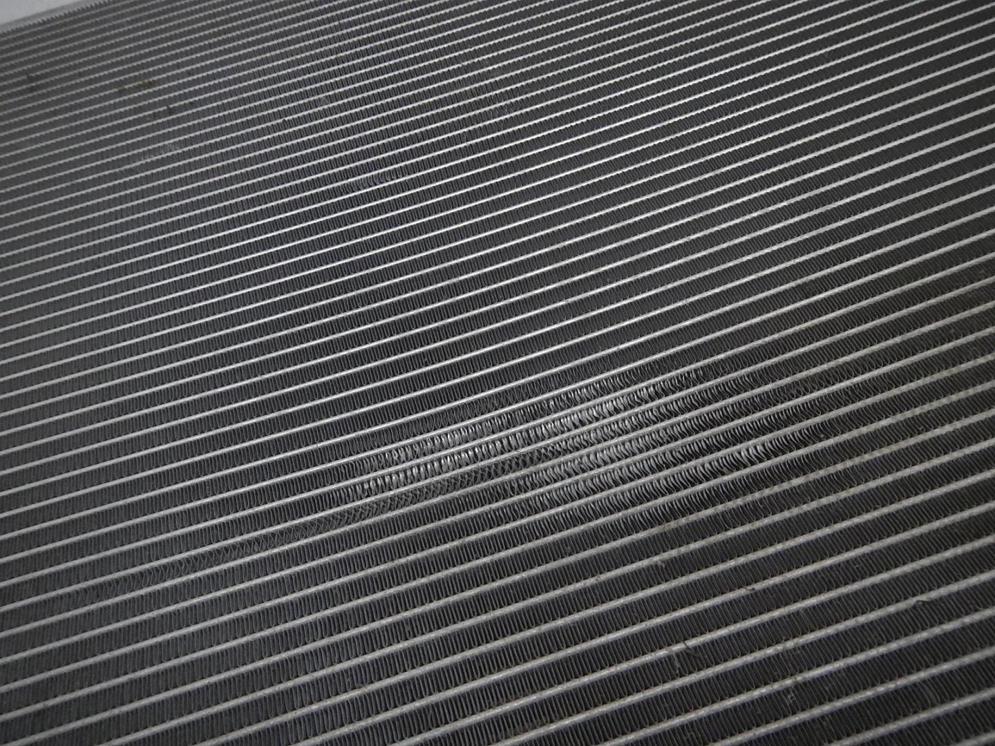 Радиатор кондиционера / конденсер