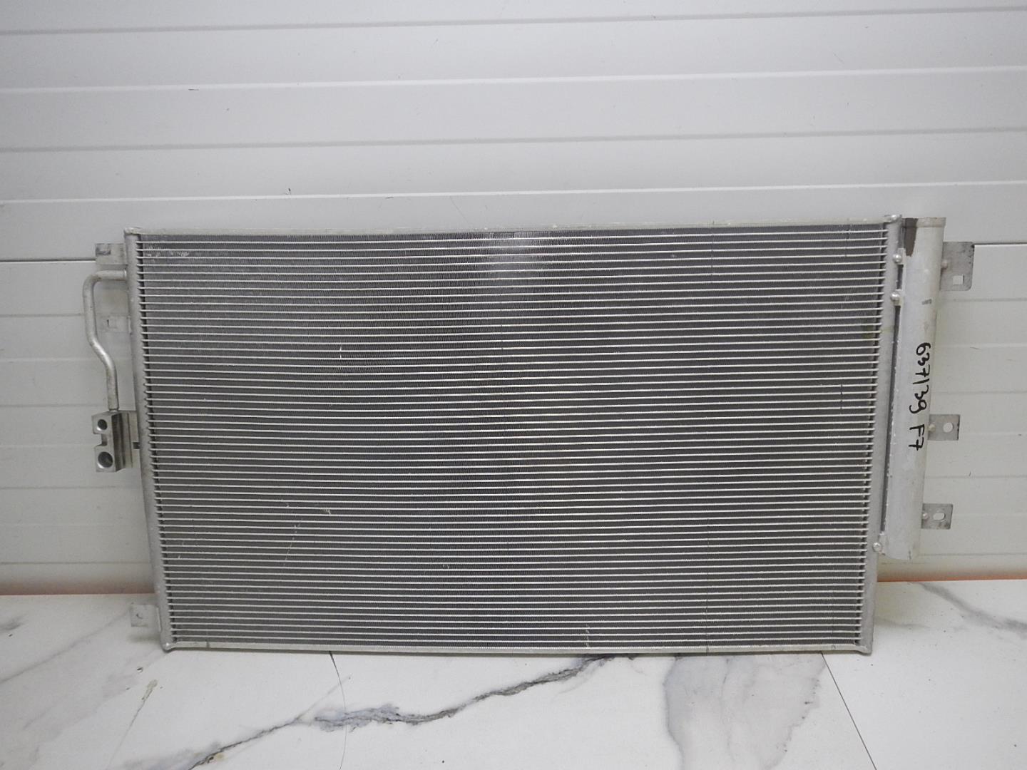 Радиатор кондиционера / конденсер