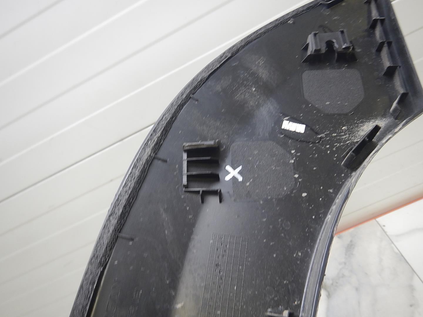 Накладка двери задней правой