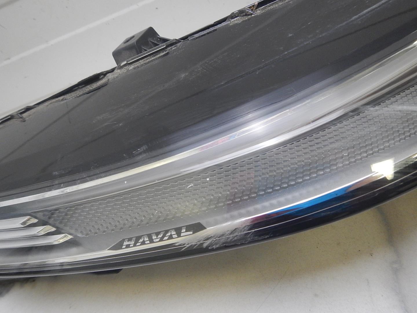 Фара дневного света правая (ходовые огни)