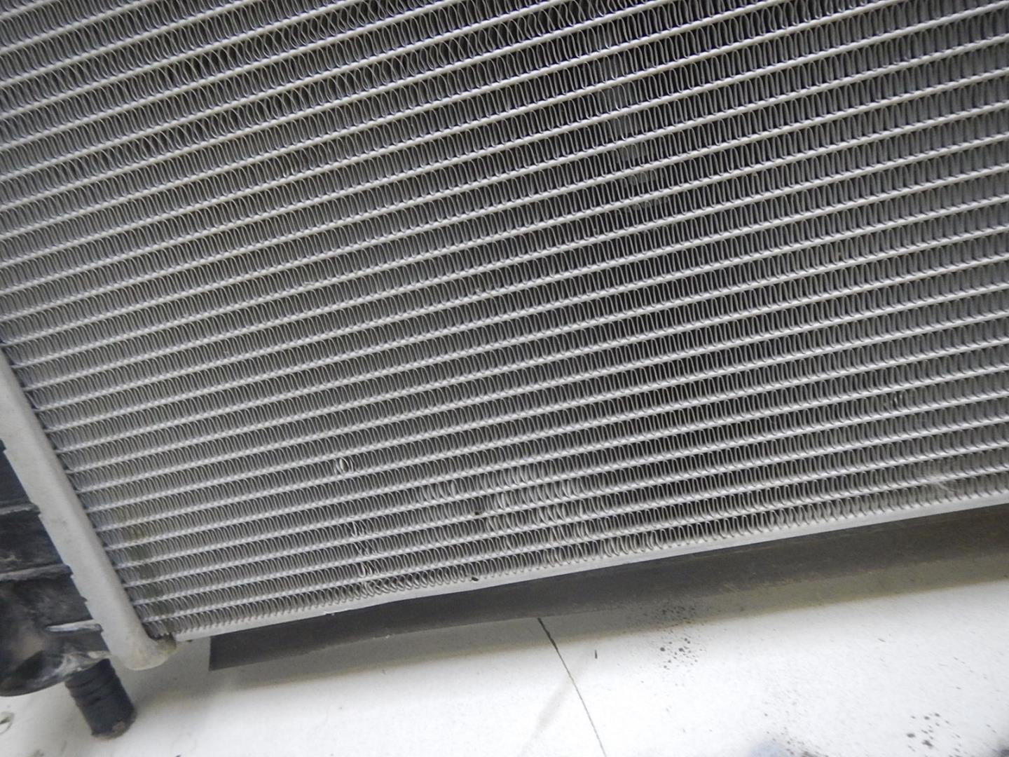 Радиатор охлаждения двигателя основной