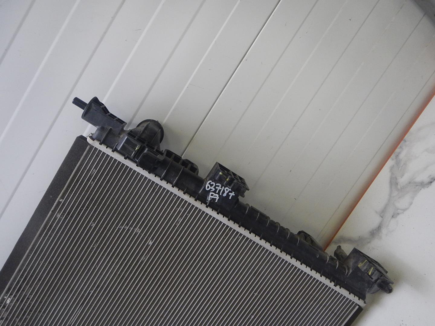 Радиатор охлаждения двигателя основной