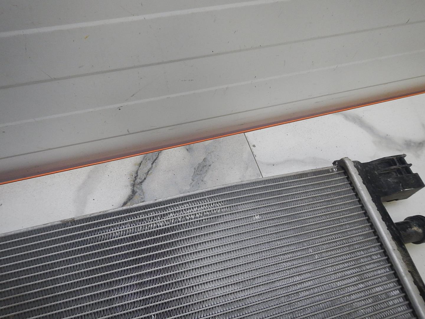 Радиатор охлаждения двигателя дополнительный