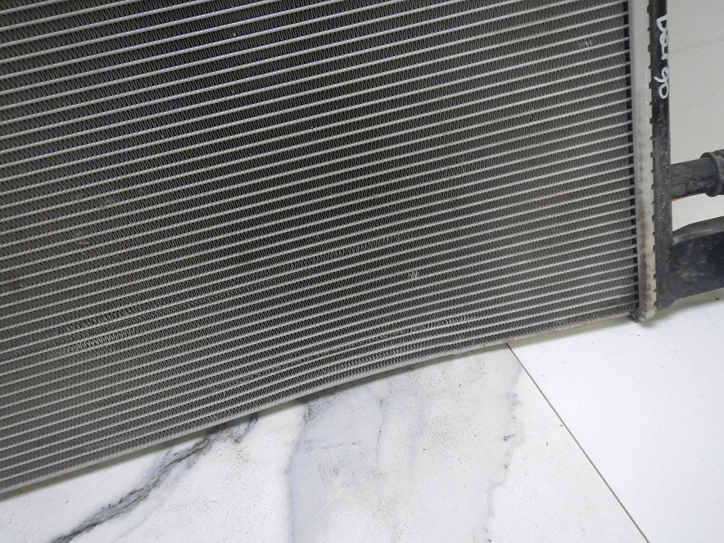 Радиатор охлаждения двигателя дополнительный