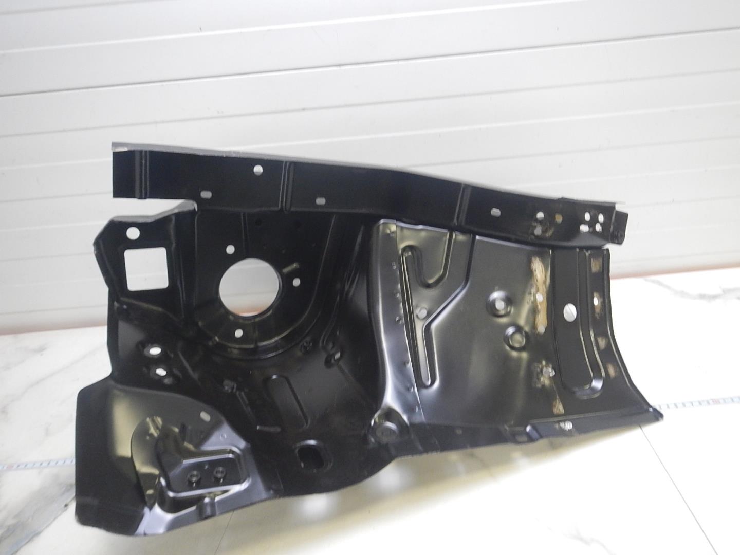 Лонжерон передний правый