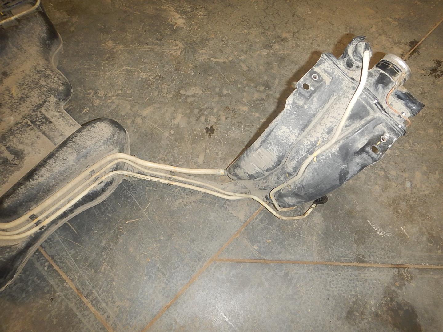 Бак топливный