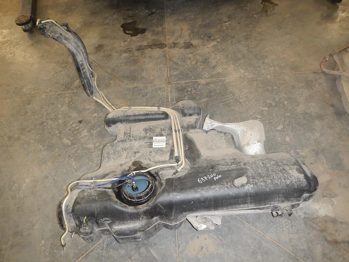 Бак топливный