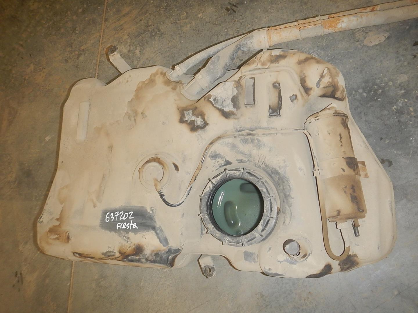 Бак топливный