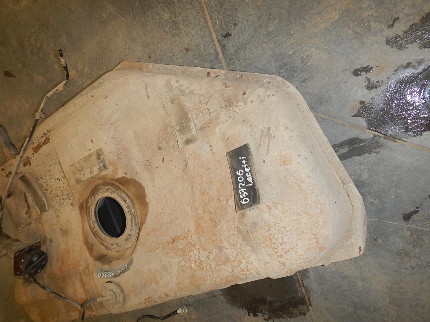 Бак топливный